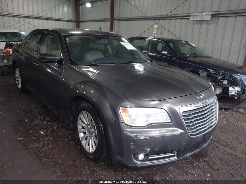 2013 CHRYSLER 300 MOTOWN | 2C3CCAAG6DH551626 | UPCARS