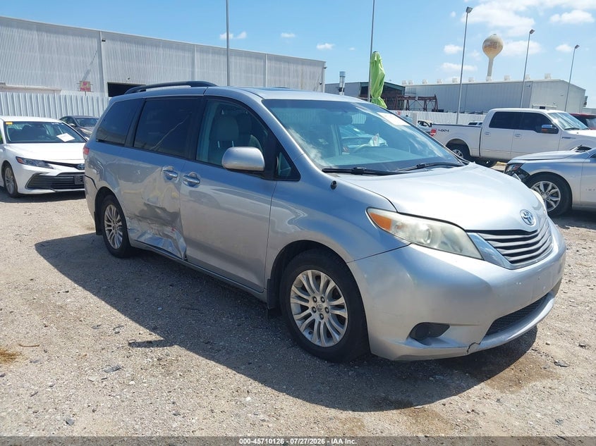 2014 TOYOTA SIENNA XLE V6 8 PASSENGER | 5TDYK3DC6ES473800 | UPCARS
