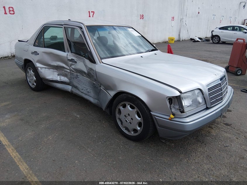 1995 MERCEDES-BENZ E 320 BASE/320 SPECIAL | WDBEA32E7SC240952 | UPCARS