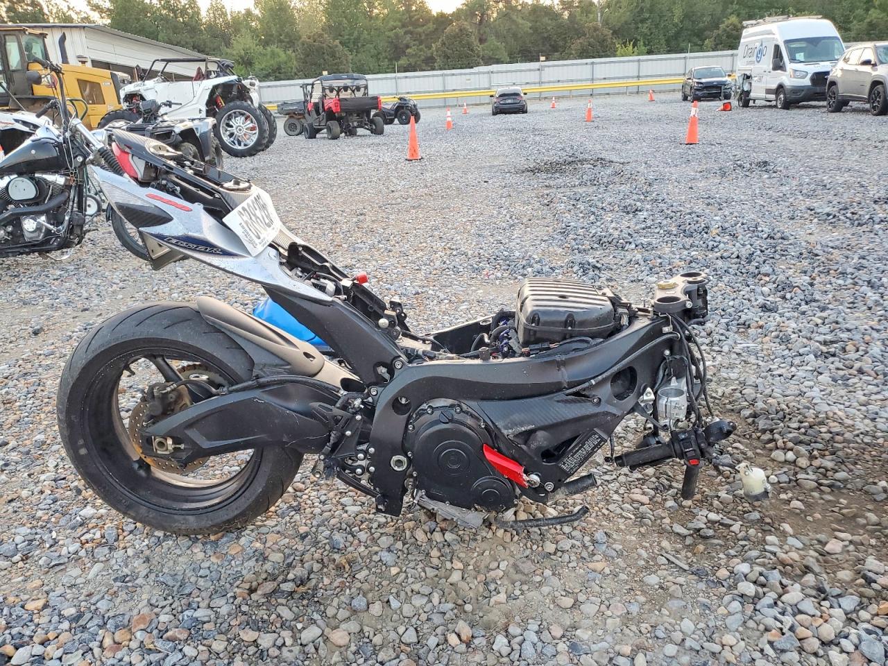 2023 SUZUKI GSXR600 | JS1GN7FA1P7101150 | UPCARS