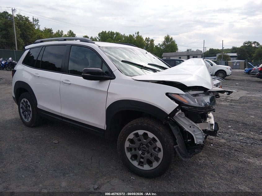 2025 HONDA PASSPORT AWD TRAILSPORT | 5FNYF8H68SB013589 | UPCARS