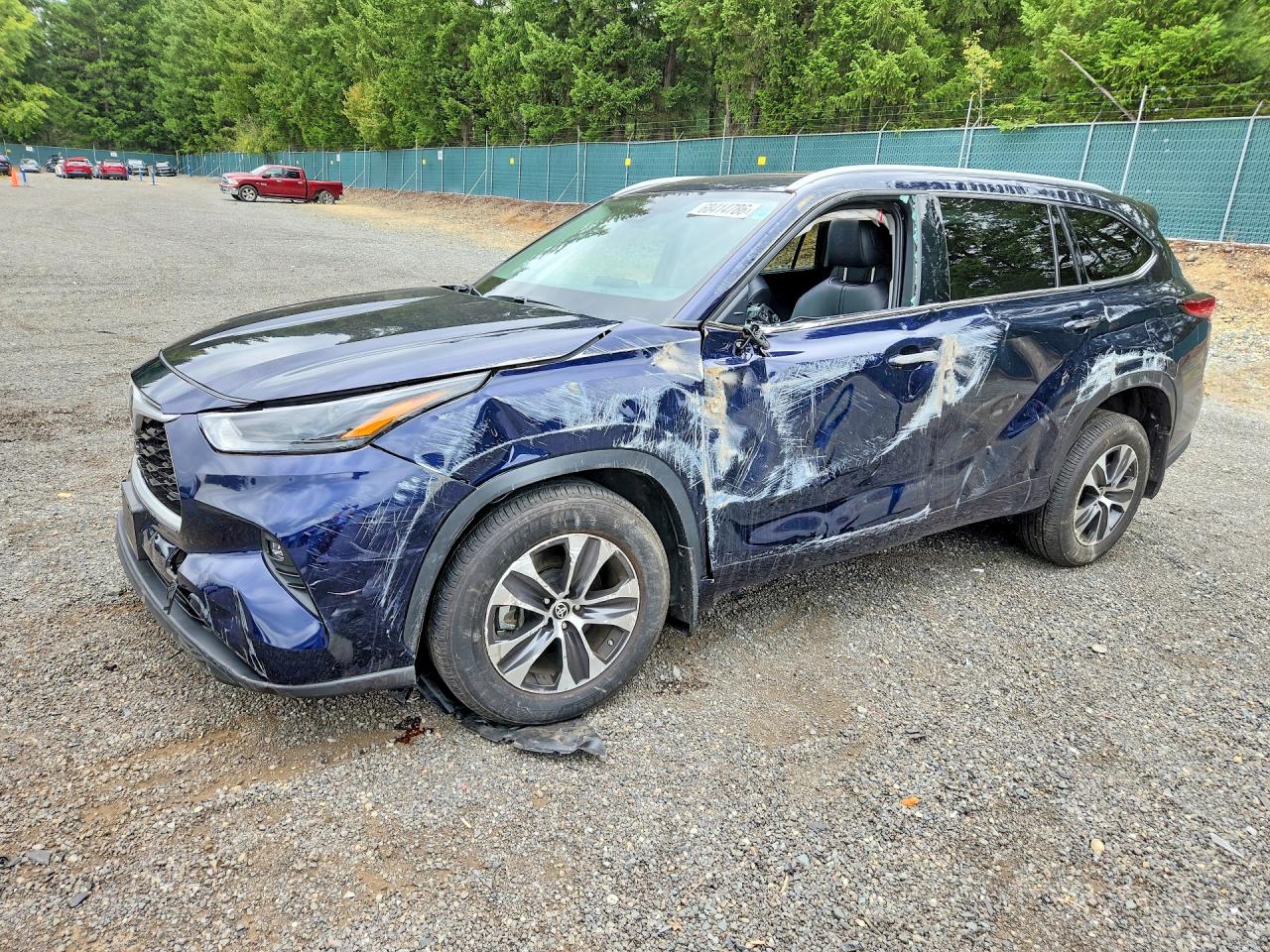2022 TOYOTA HIGHLANDER XLE | 5TDHZRBH7NS230008 | UPCARS