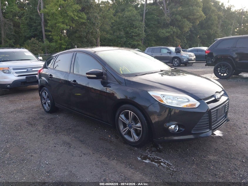 2014 FORD FOCU SE | 1FADP3K22EL132279 | UPCARS