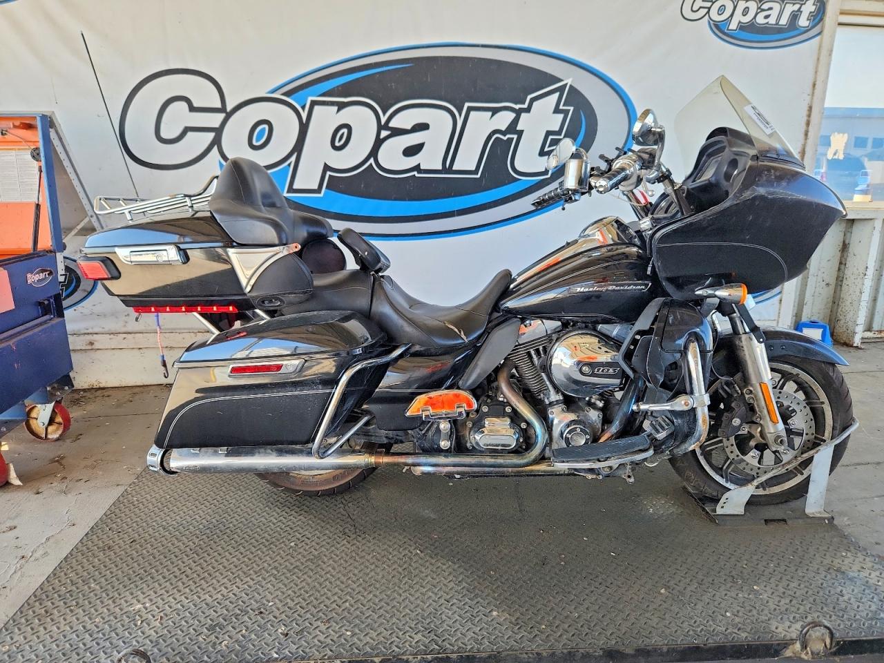 2016 HARLEY-DAVIDSON FL | 1HD1KGL19GB648042 | UPCARS