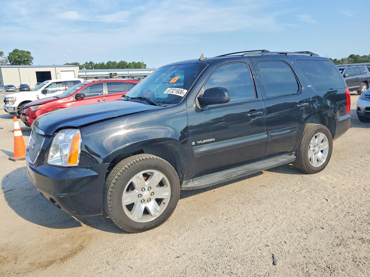 2007 GMC YUKON | 1GKFC130X7R423729 | UPCARS