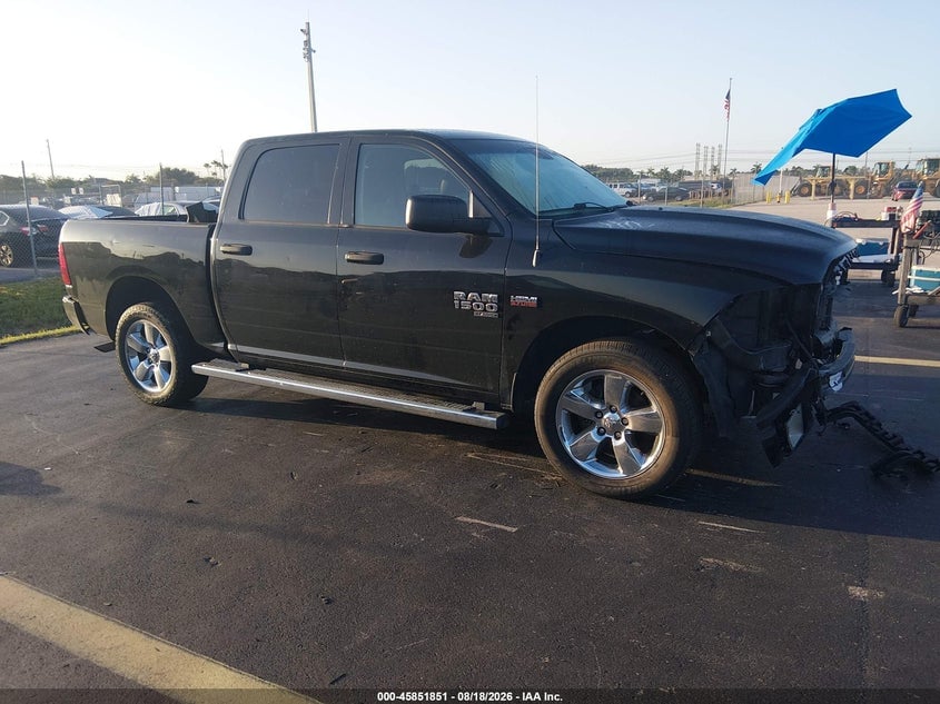 2020 RAM 1500 CLASSIC TRADESMAN  4X4 5'7 BOX | 3C6RR7KT3LG132075 | UPCARS
