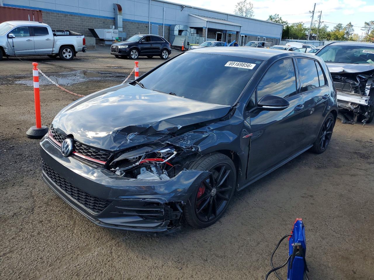 2019 VOLKSWAGEN GTI S | 3VW6T7AU0KM008141 | UPCARS