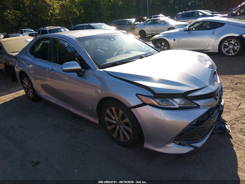 2018 TOYOTA CAMRY LE | 4T1B11HK7JU089055 | UPCARS