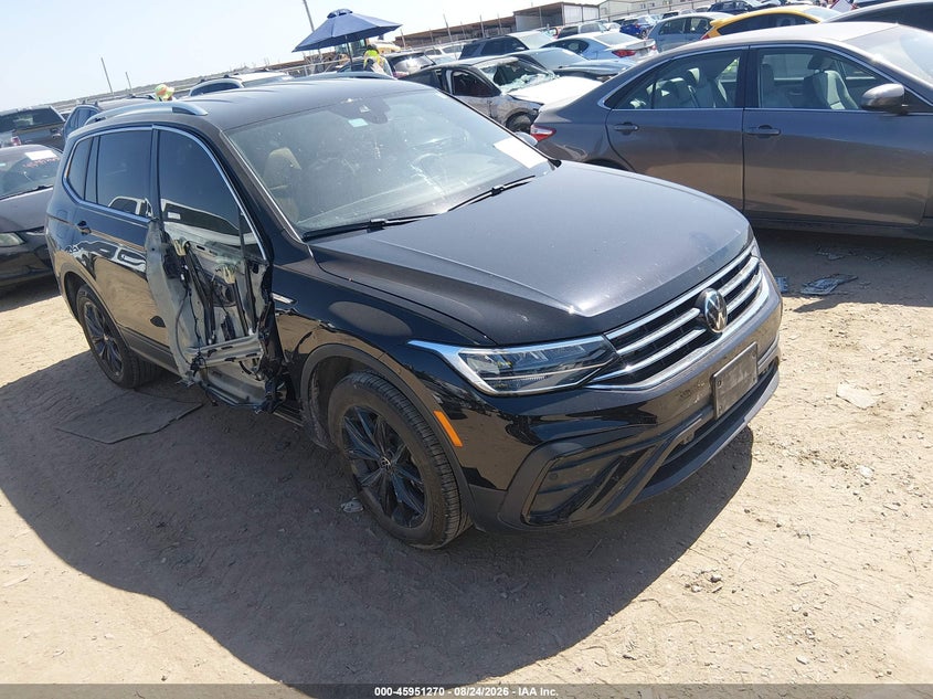 2024 VOLKSWAGEN TIGUAN 2.0T SE/2.0T WOLFSBURG EDITION | 3VV3B7AX2RM174367 | UPCARS