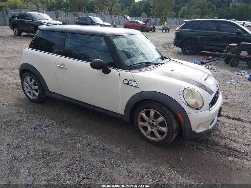 2010 MINI COOPER S | WMWMF7C53ATZ69420 | UPCARS