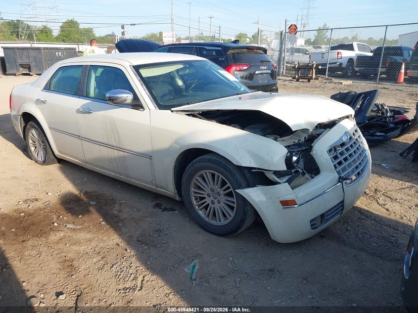 2010 CHRYSLER 300 TOURING/SIGNATURE SERIES/EXECUTIVE SERIES | 2C3CA5CV8AH235827 | UPCARS