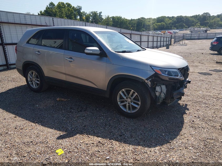 2015 KIA SORENTO LX | 5XYKT3A65FG602836 | UPCARS