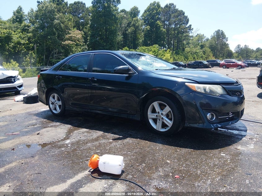 2014 TOYOTA CAMRY SE | 4T1BF1FK5EU446615 | UPCARS