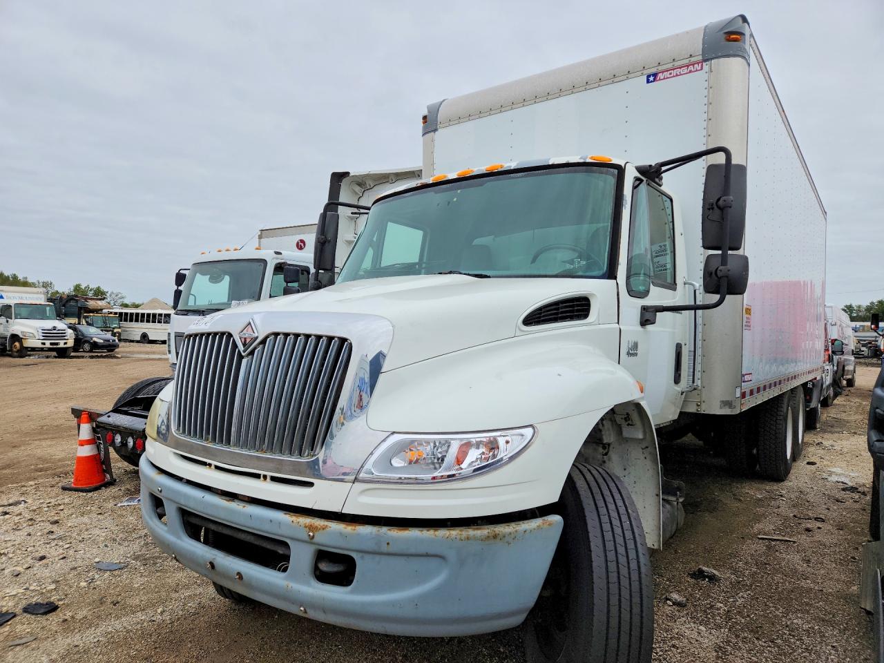 2005 INTERNATIONAL 4000 SERIE BOX TRUCK | 1HTMSAZR05J046919 | UPCARS