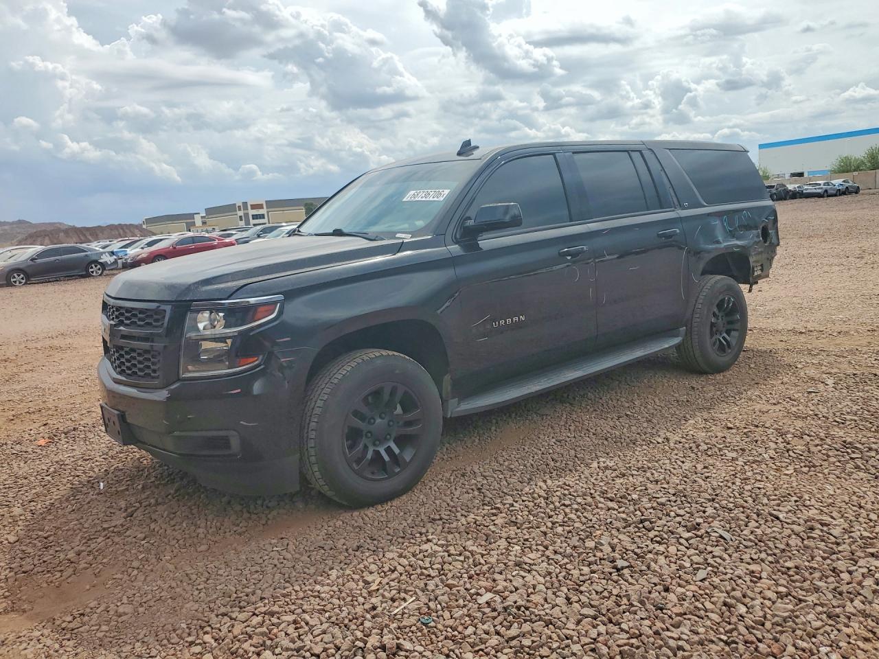 2017 CHEVROLET SUBURBAN C1500 LT | 1GNSCHKC5HR165322 | UPCARS