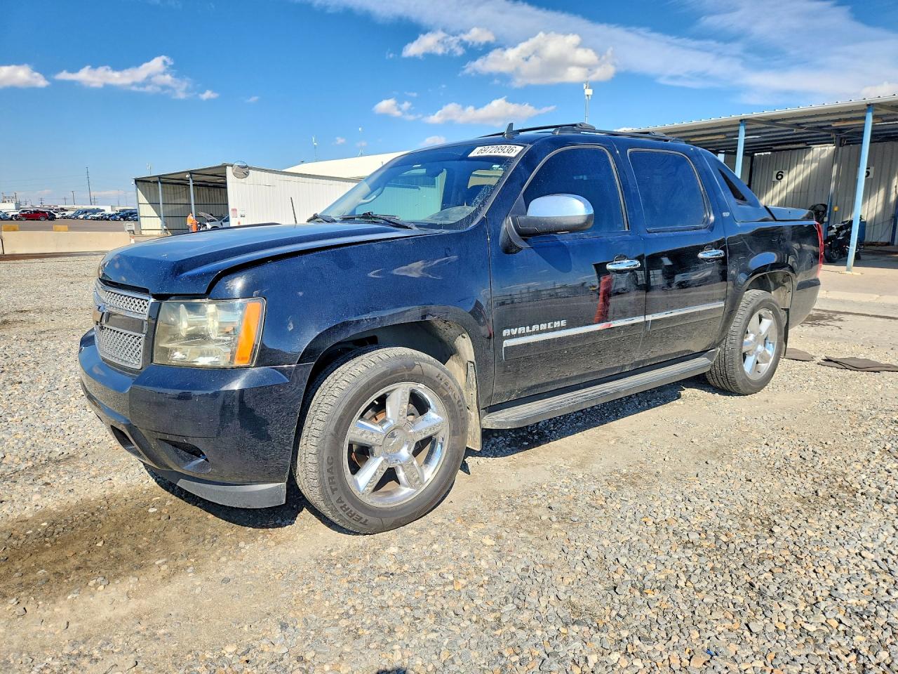 2011 CHEVROLET AVALANCHE LTZ | 3GNTKGE31BG306472 | UPCARS