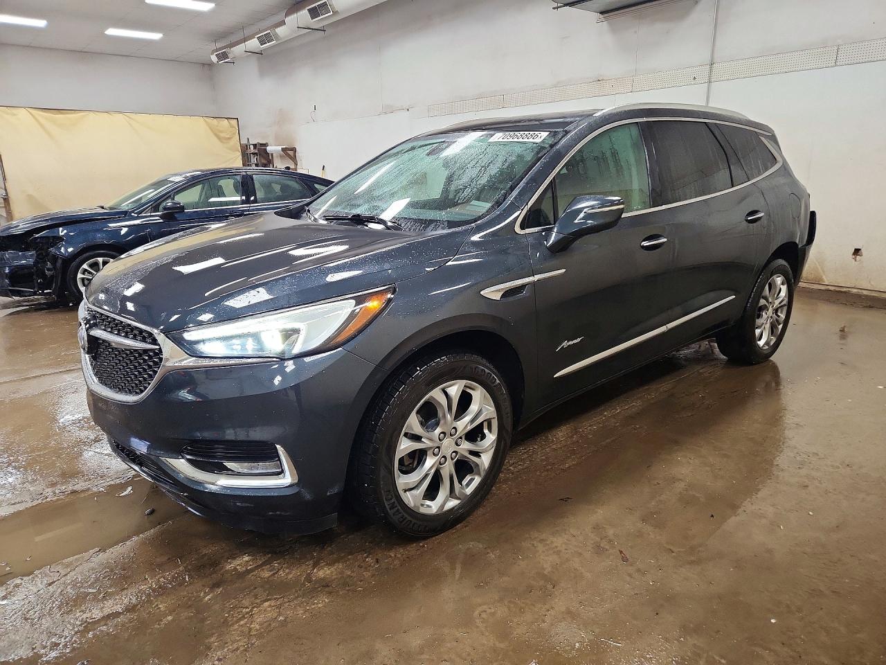 2018 BUICK ENCL AVENIR | 5GAEVCKW9JJ162684 | UPCARS