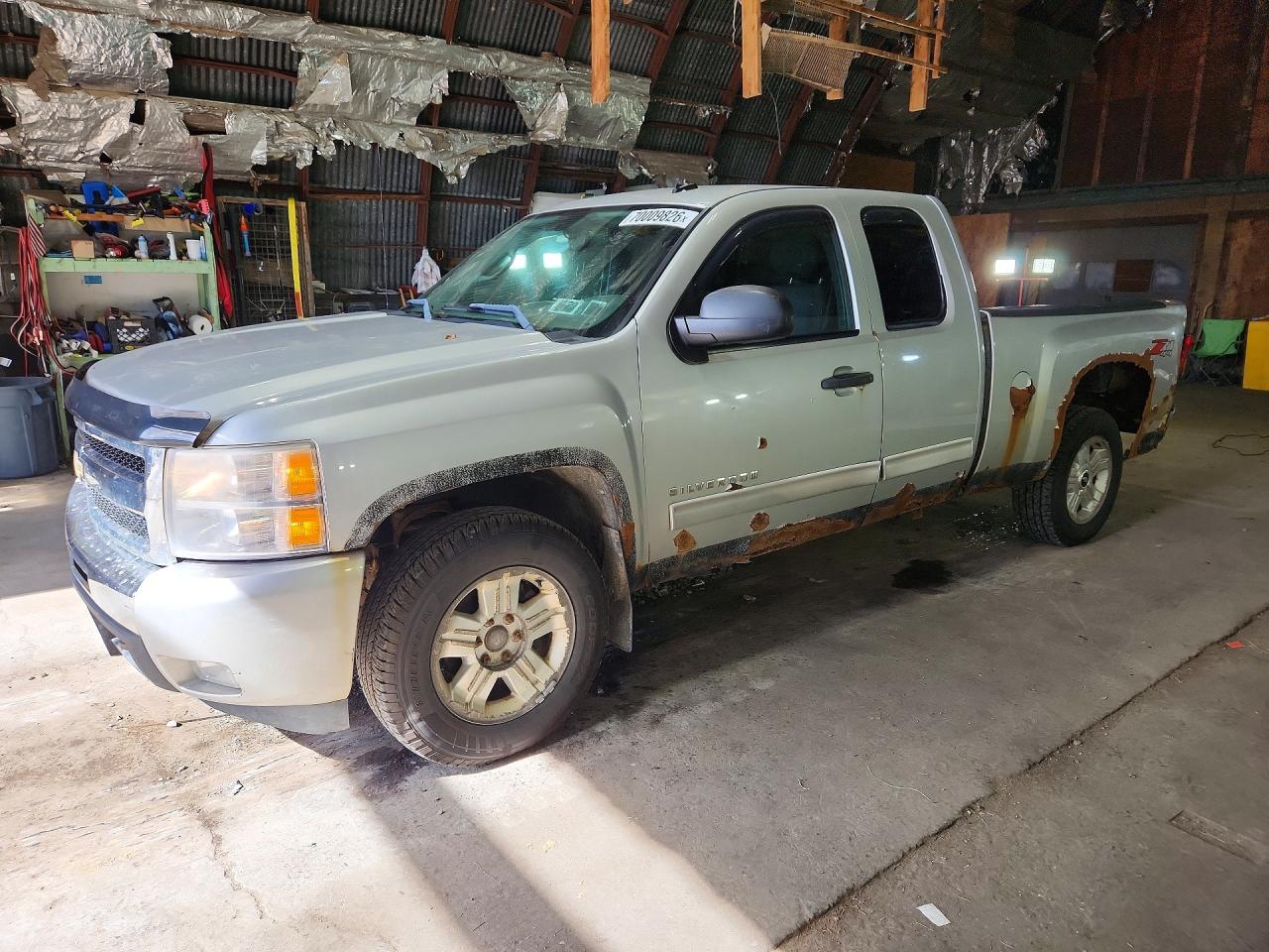 2010 CHEVROLET SILVERADO K1500 LT | 1GCSKSE39AZ192341 | UPCARS