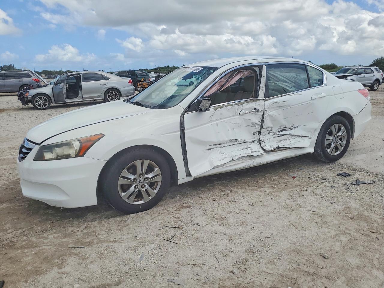 2011 HONDA ACCORD SE | 1HGCP2F63BA064872 | UPCARS