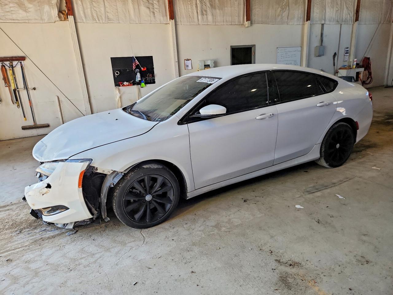 2015 CHRYSLER 200 S | 1C3CCCBB7FN594901 | UPCARS