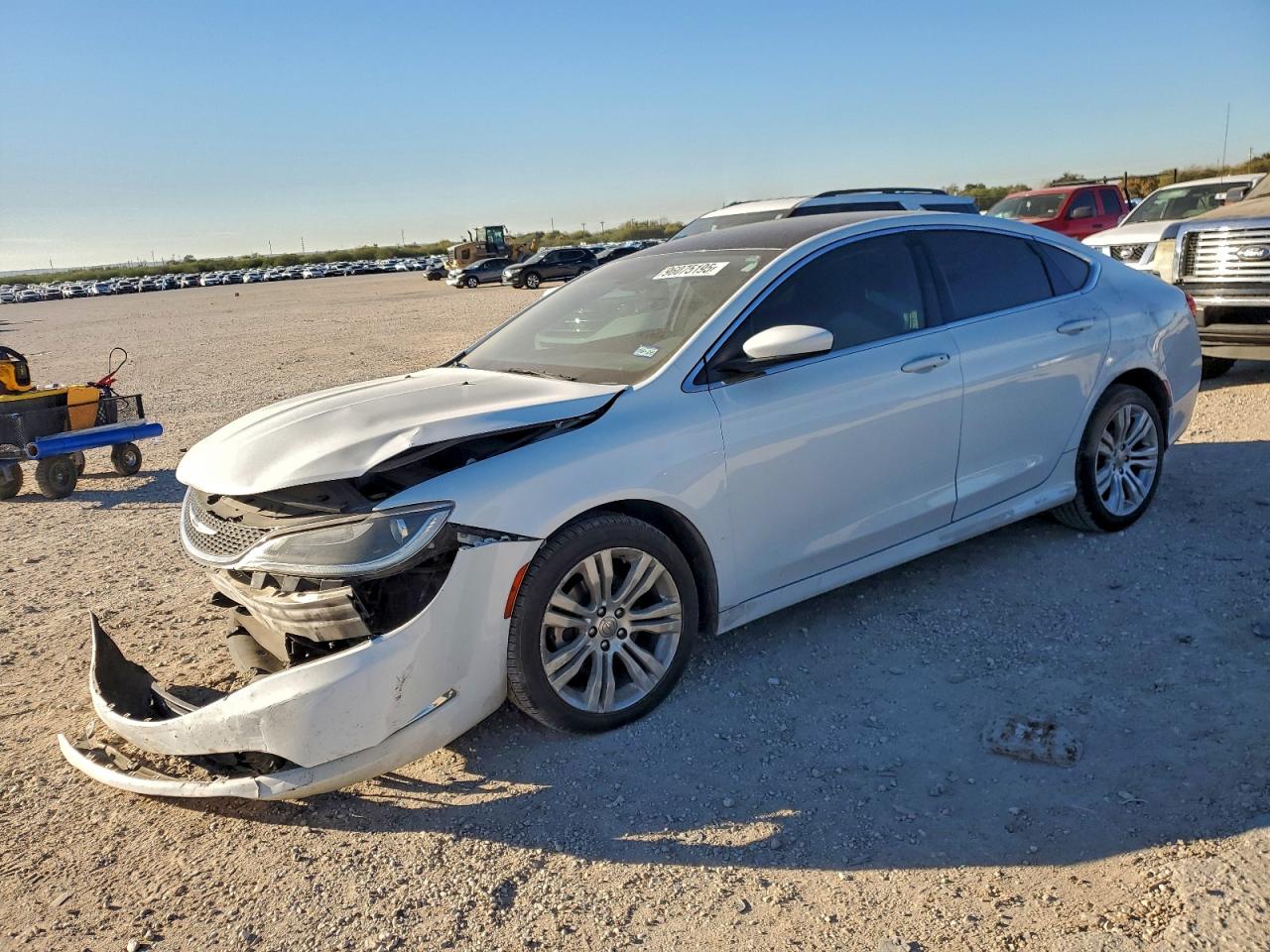 2016 CHRYSLER 200 LIMITED | 1C3CCCABXGN162032 | UPCARS