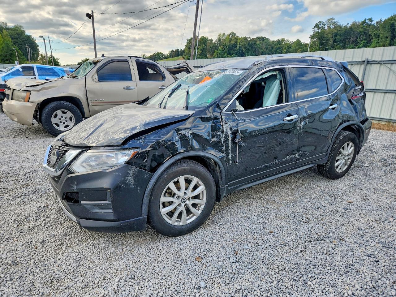 2019 NISSAN ROGUE S | JN8AT2MT4KW267321 | UPCARS