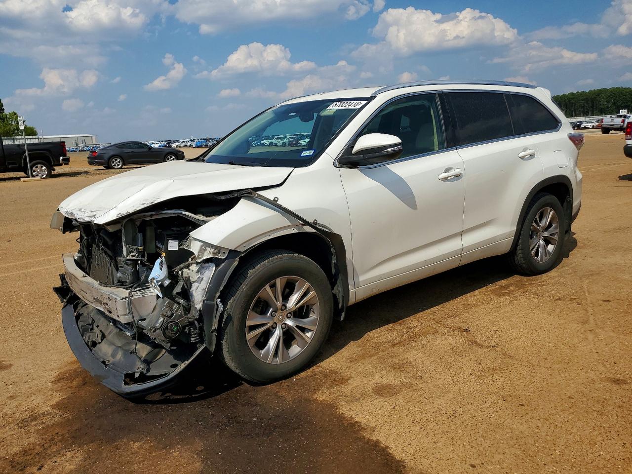2015 TOYOTA HIGHLANDER XLE | 5TDJKRFH6FS205943 | UPCARS
