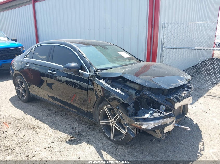 2021 MERCEDES-BENZ A 220 | W1K3G4EB0MJ313839 | UPCARS