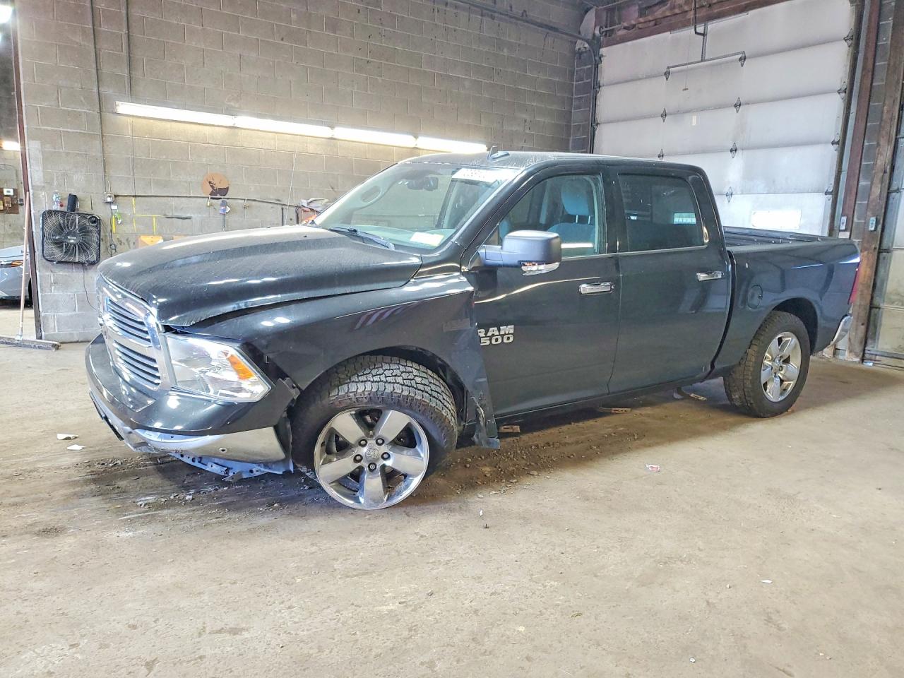 2017 RAM 1500 SLT | 3C6RR7LTXHG622700 | UPCARS