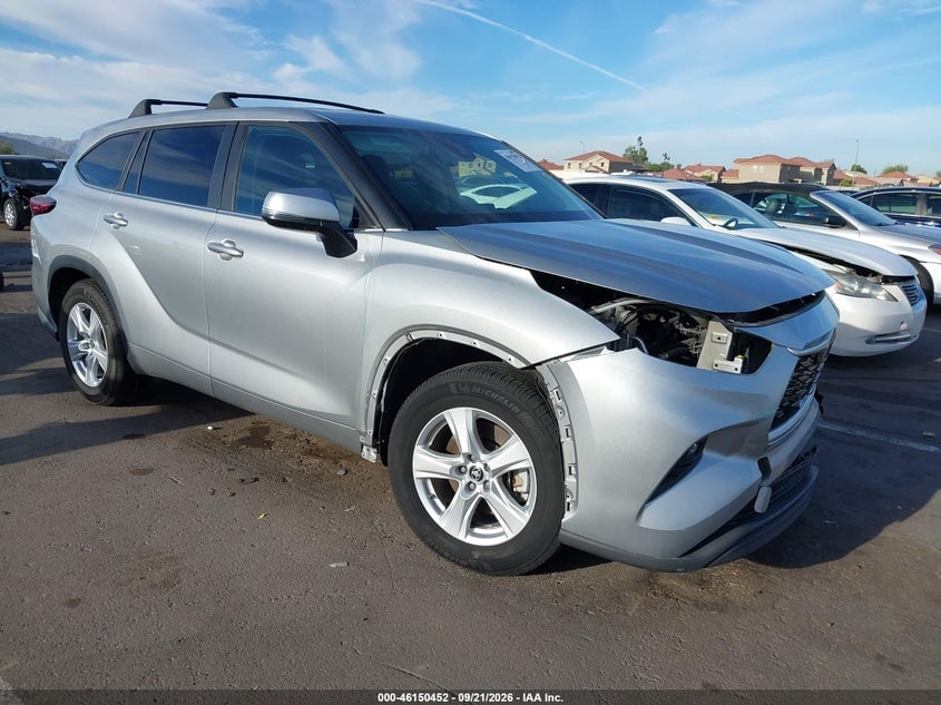 2023 TOYOTA HIGHLANDER LE | 5TDKDRAH2PS026371 | UPCARS