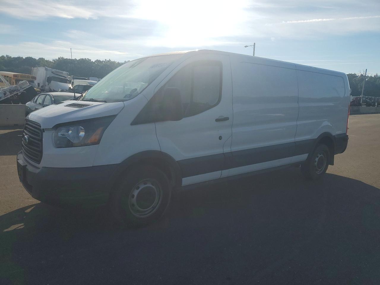 2018 FORD TRANSI T-150 | 1FTYE2YM5JKA30656 | UPCARS