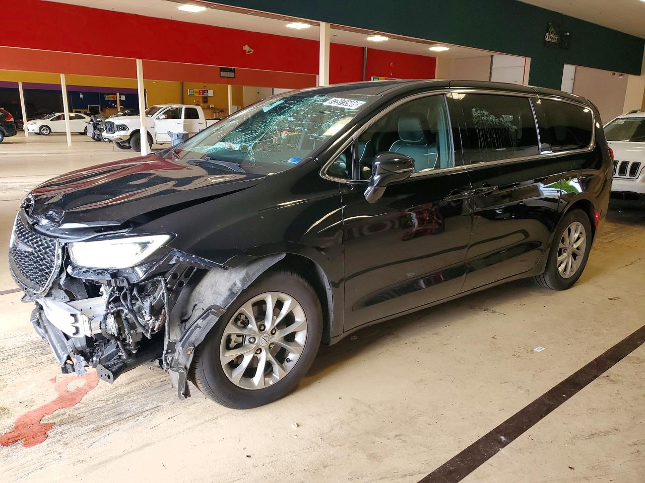 2026 CHRYSLER PACIFICA LIMITED | 2C4RC1GG2TR250048 | UPCARS