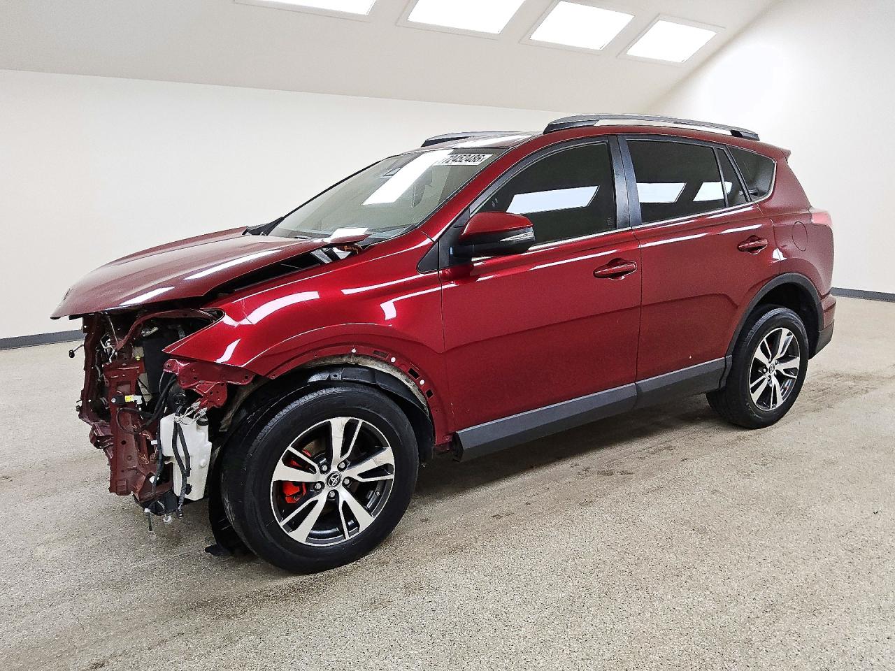 2018 TOYOTA RAV4 XLE | JTMRFREV9JD221735 | UPCARS
