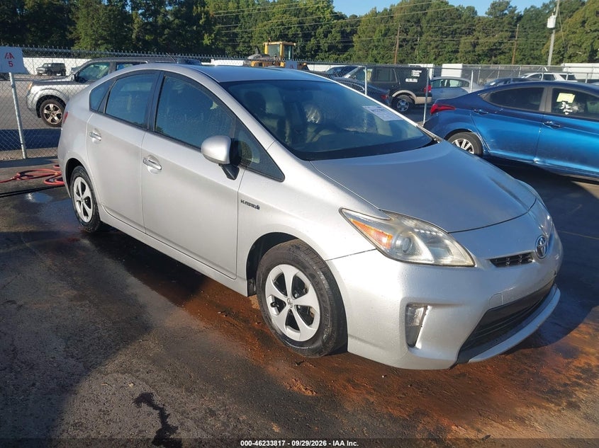 2015 TOYOTA PRIUS TWO | JTDKN3DU4F1896508 | UPCARS