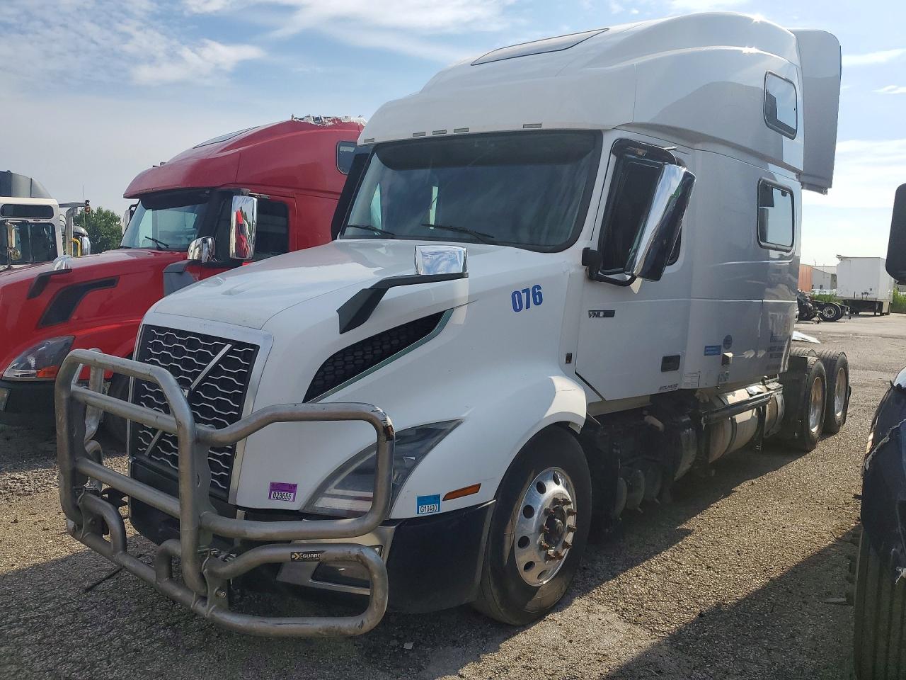2022 VOLVO VN SEMI TRUCK | 4V4NC9EH5NN291237 | UPCARS