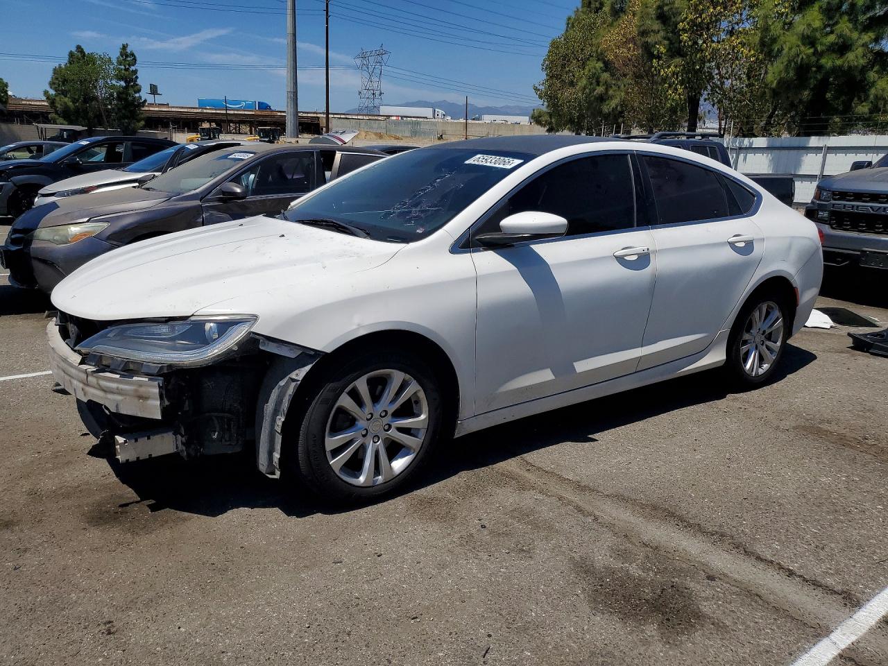 2015 CHRYSLER 200 LIMITED | 1C3CCCAB2FN567980 | UPCARS