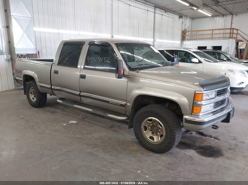 2000 CHEVROLET K2500 | 1GCGK23R3YF498766 | UPCARS