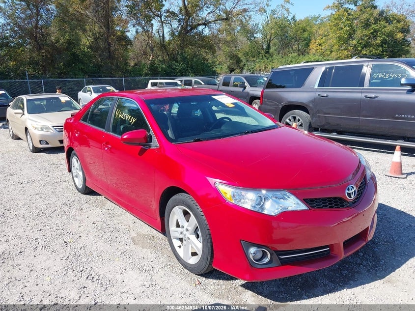 2014 TOYOTA CAMRY SE | 4T1BF1FKXEU741127 | UPCARS