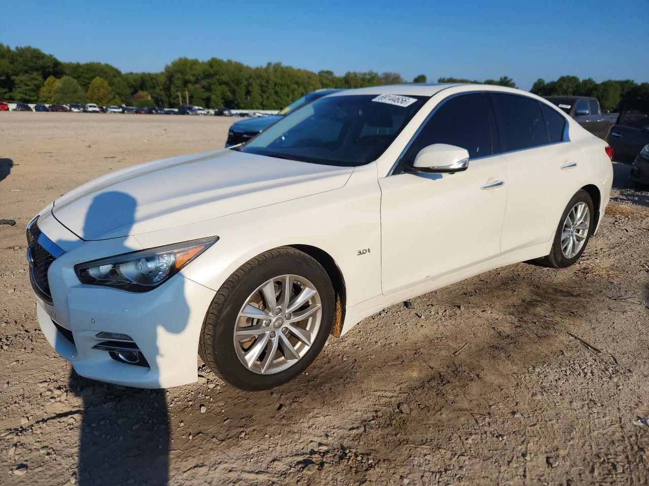 2016 INFINITI Q50 3.0T PREMIUM | JN1EV7AR3GM340066 | UPCARS