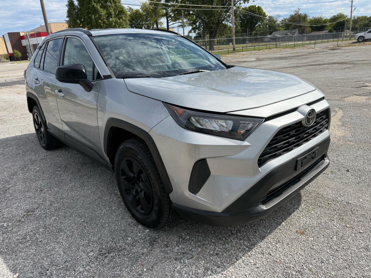 2019 TOYOTA RAV4 LE | 2T3F1RFV6KW008021 | UPCARS
