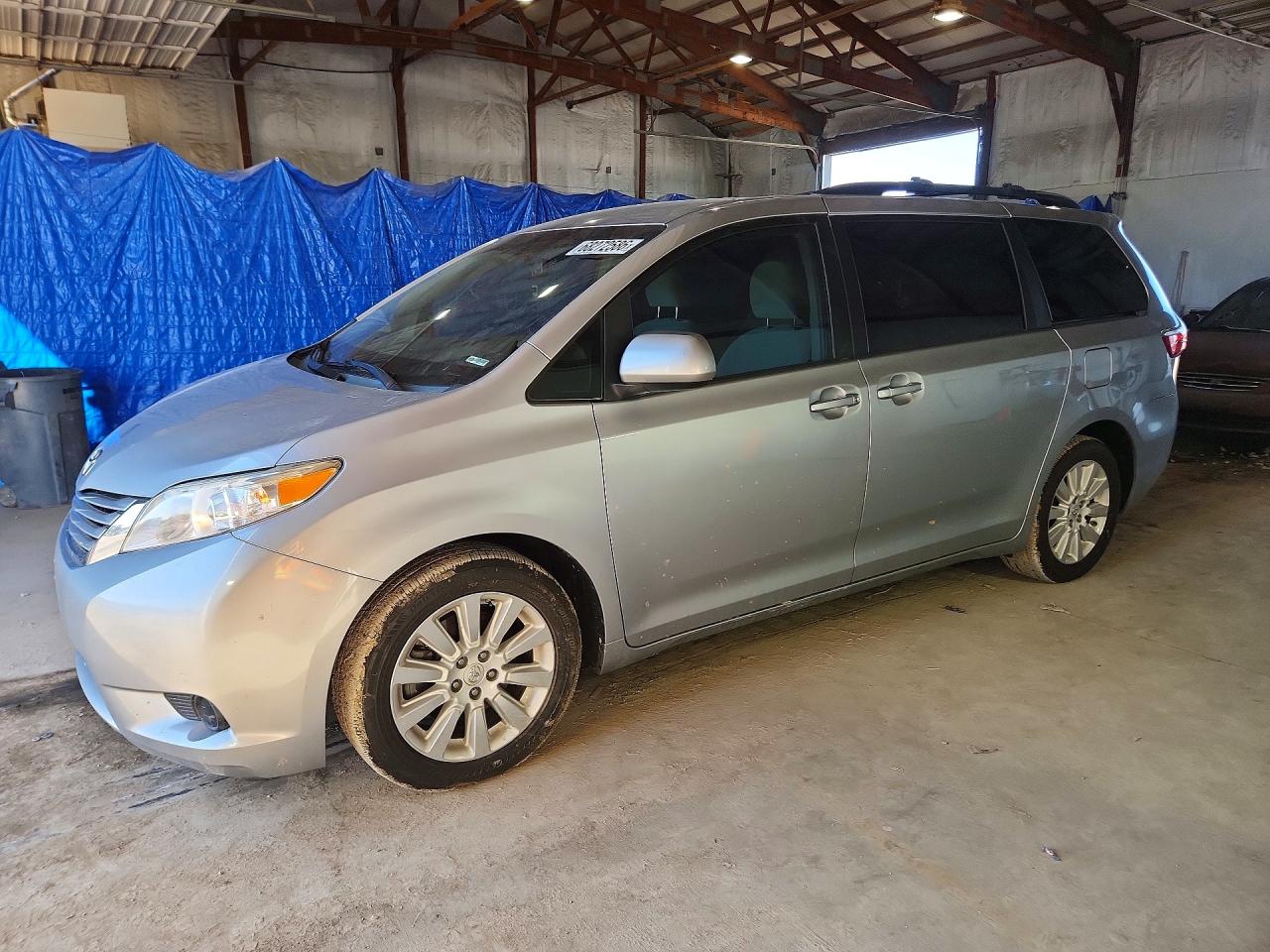 2015 TOYOTA SIENNA LE | 5TDJK3DC5FS100654 | UPCARS