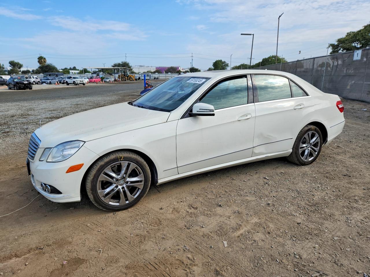 2011 MERCEDES-BENZ E-CLASS 350 | WDDHF5GBXBA346940 | UPCARS