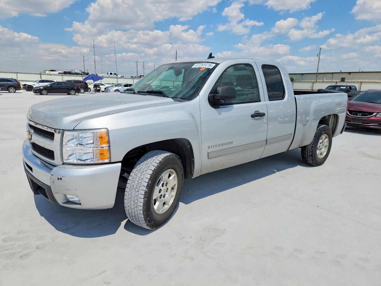 2011 CHEVROLET SILVERADO C1500 LT | 1GCRCSE05BZ139445 | UPCARS