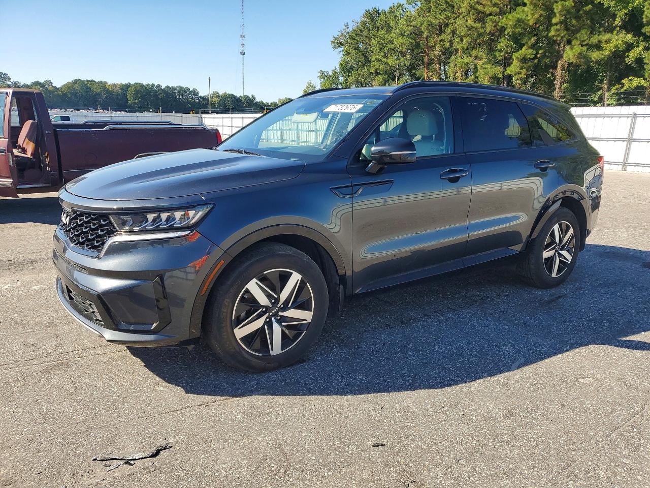 2022 KIA SORENTO EX | 5XYRH4LF8NG120640 | UPCARS