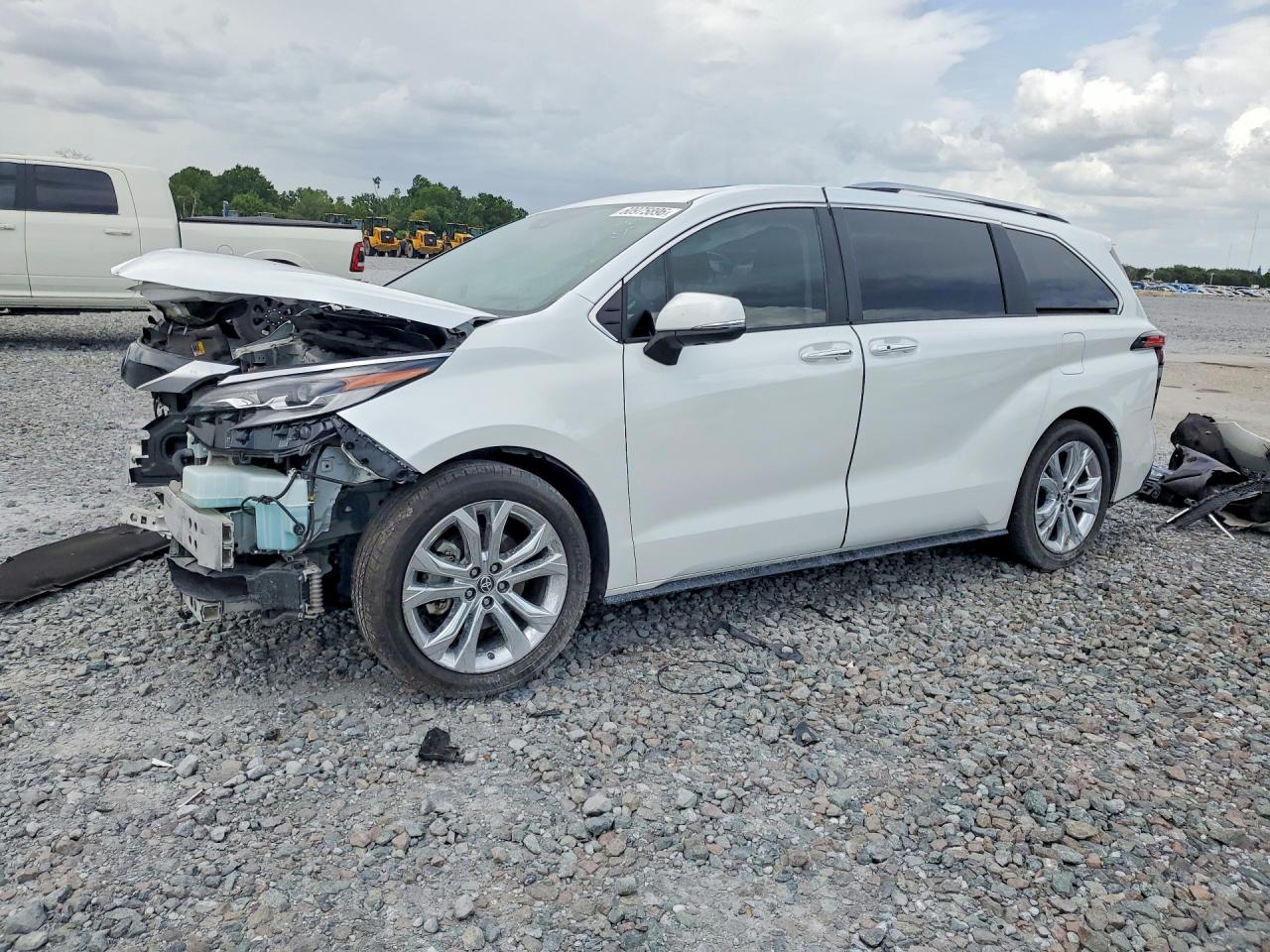 2023 TOYOTA SIENNA PLATINUM 7-PASSENGER | 5TDERKEC1PS150345 | UPCARS
