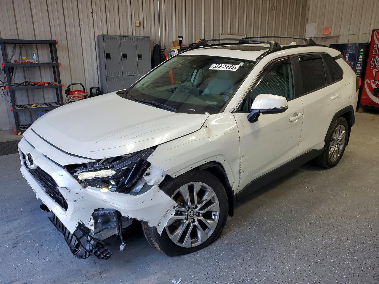 2024 TOYOTA RAV4 XLE PREMIUM | 2T3C1RFV6RW339971 | UPCARS
