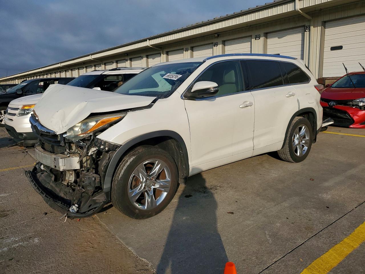 2015 TOYOTA HIGHLANDER LIMITED | 5TDDKRFH0FS126832 | UPCARS
