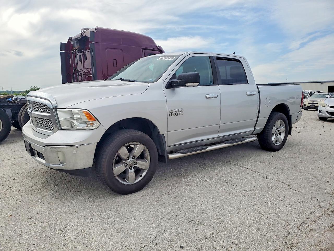 2016 RAM 1500 SLT | 1C6RR7LG2GS213312 | UPCARS