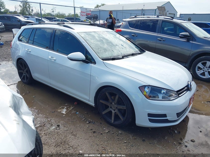 2016 VOLKSWAGEN GOLF SPORTWAGEN TSI S 4-DOOR | 3VWC17AU0GM517551 | UPCARS