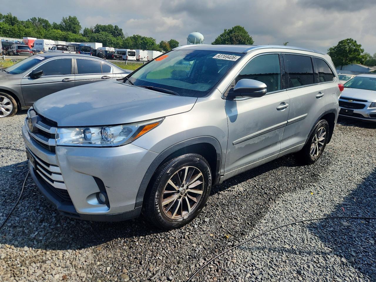 2018 TOYOTA HIGHLANDER XLE | 5TDJZRFH4JS532359 | UPCARS